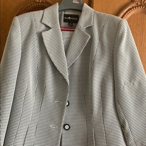 Sag Harbor checked suit